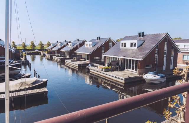 Nce apartment with roof terrace and lake view