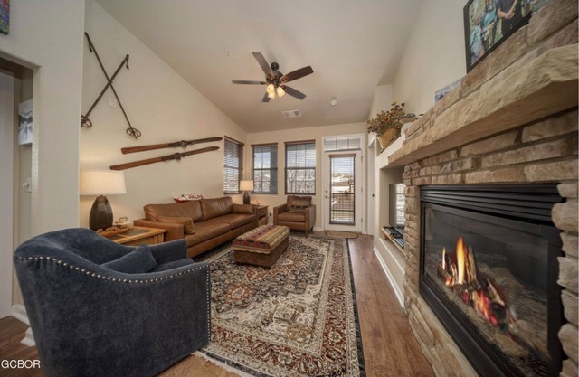nCharming Granby Ranch Condo – Hike Nearby, Hot Tub, Perfect for Families