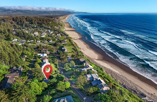 Neahkahnie Oregon, Oceanview, Pet Friendly Escape!
