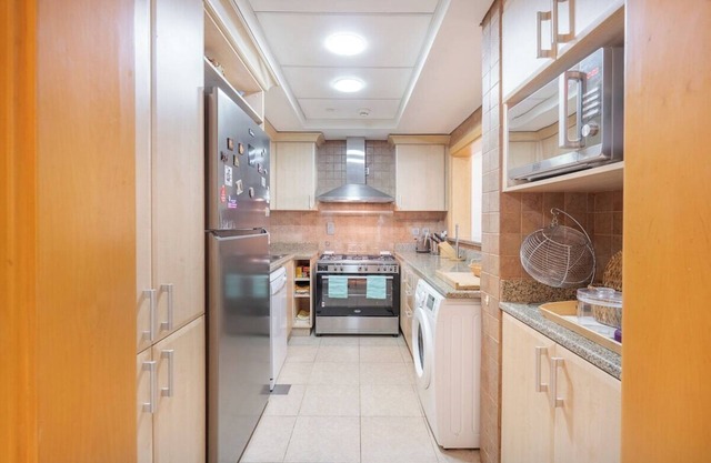 Near Atlantis The Palm, Luxury 2-Bedroom in Palm Jumeirah