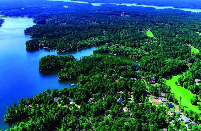 Near Augusta: Experience Historic Hotel Charm, Boutique Country Luxe-8 bedrooms