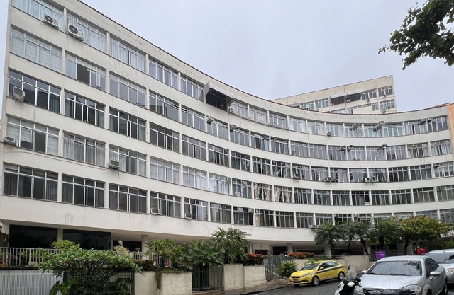 Near Casa Roberto Marinho and Cristo Pom307