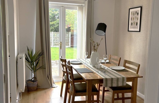 Near Everton & Anfield | Free Off-Street Parking