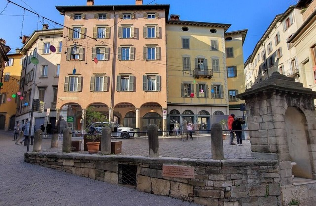[near Funicolar] Bergamo Alta Design HOUSE 2