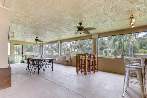 Near Golfing and Preserves Home in West Palm Beach