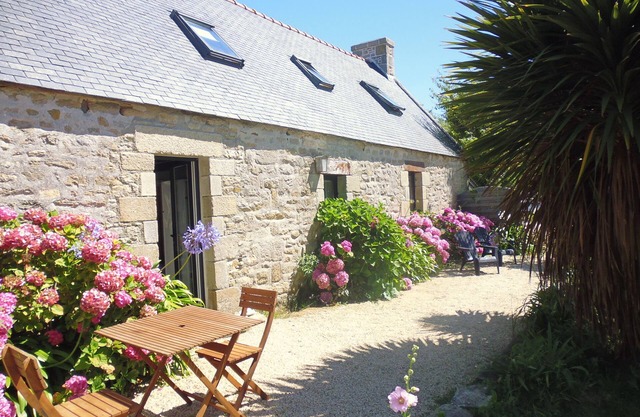 Near La Torche "Maison Valentine