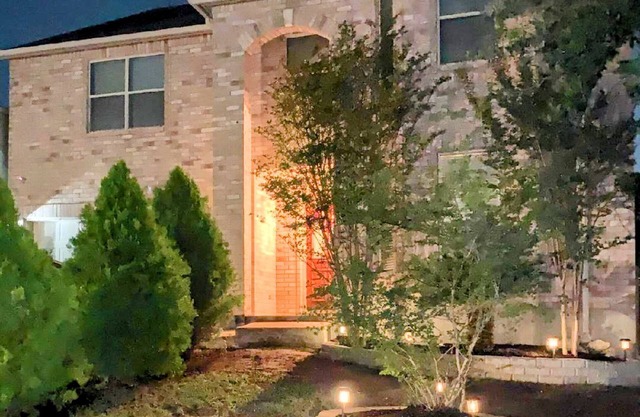 Near San Antonio's greatest attractions! Formal dining room and fun games.
