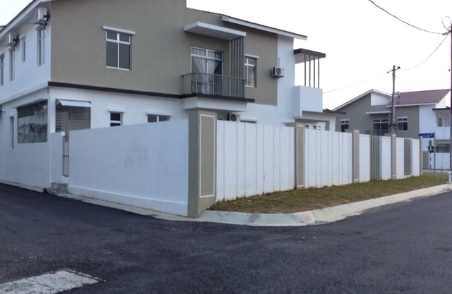 Near Senai International Airport, Park and JB Sun and garden therapy
