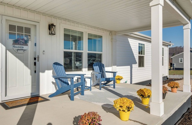Near Wineries: Hendersonville Home w/Mtn Views!