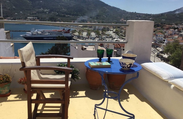 NEFELI Beautiful vacation home on the Mama Mia island of Skopelos, roof terrace sea view