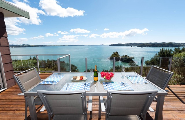 Nelson's Lookout - Russell Holiday Home