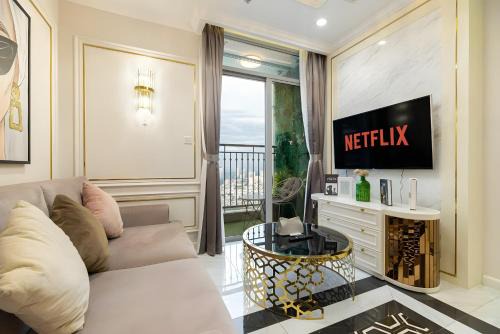 NeoVista Landmark Riverside Apartment