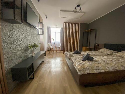 Nest Studio Deluxe