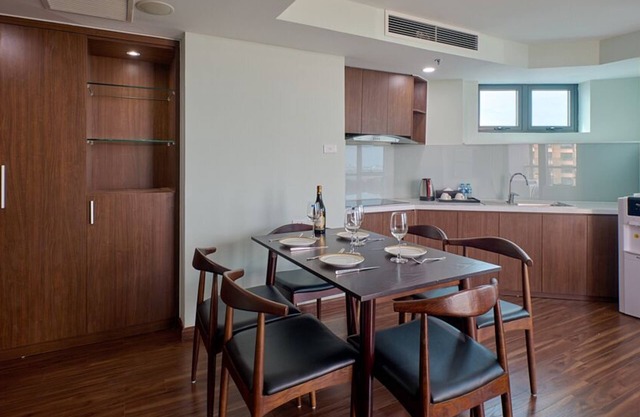 Netland Westlake Legacy Suites