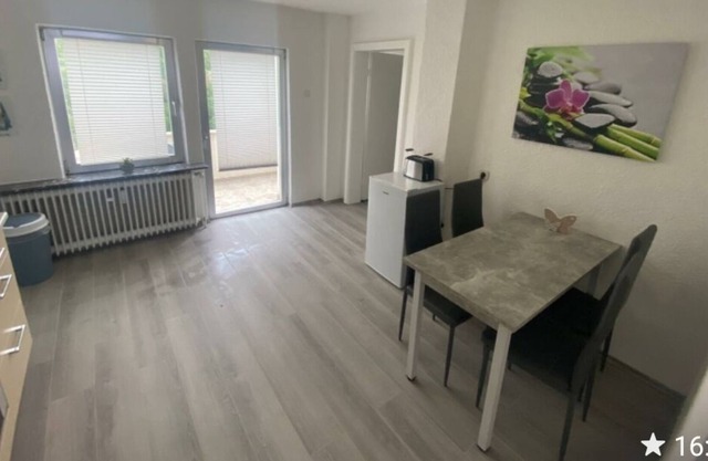 Neu Eingerichtete Wohnung in der Edelsteinstadt /2 Zimmer Küche Bad