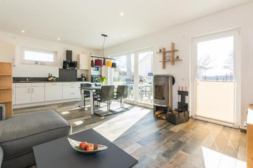 Neu! Ferienhaus-See-Sauna-Kamin-5 Sterne-102m²