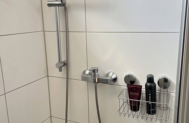 Neue Hochwertige Whg & Bad