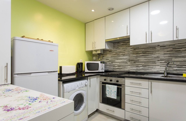 NEW! 1 bedroom apartment in Alfama completely renovated in the historic center