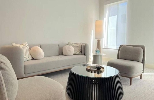 New 1bd - Gated - Pool Beach and Gym access - High speed internet