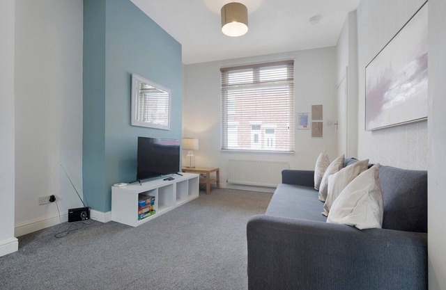 New! 2BR in Brighton Road