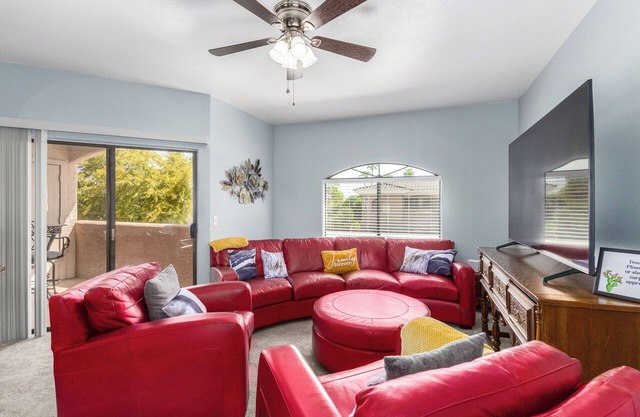 New! 3 KING Beds, Heated Community Pool! 3 miles from Cardinal Stadium!