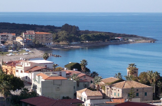New, among centuries-old olive trees, Cefalù and Eolie, sea and swimming pool