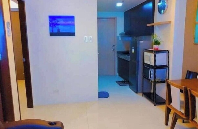 New and Cozy 2bedroom UnitnFamily-sized Condominium