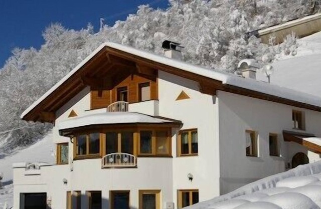 new and modern holiday flat in Kauns