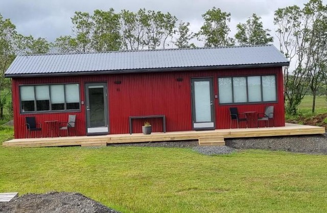 New and well furnished studio apartment for two 30 km from Kirkjubæjarklaustur Perfect place to stay at right between Black beach and Jökulsárlón