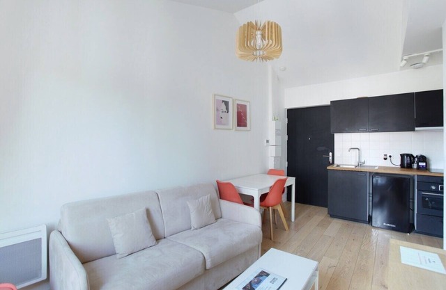 New apartment Boulogne facing "Les passages"