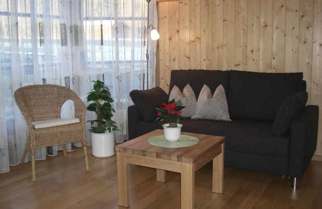 NEW: Apartment with large south-facing terrace in the outskirts! WLAN free!