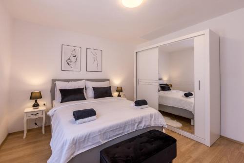 New Apartments Nenna - Three Bedroom Near Split