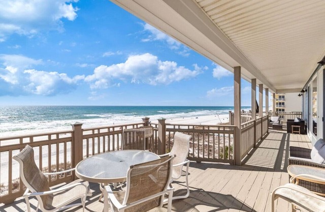 NEW | Beachfront | 4 Bed | Penthouse | Pool