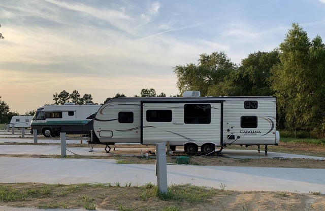 New Beautiful RV - Free Wi-Fi and Cable