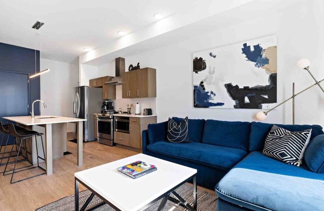 NEW BUILD w/Pool! Walk to Broadway