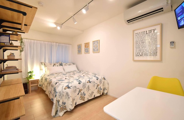 New building! Near 2 stations (Nakano + Higashi-Koenji) Modern and clean!