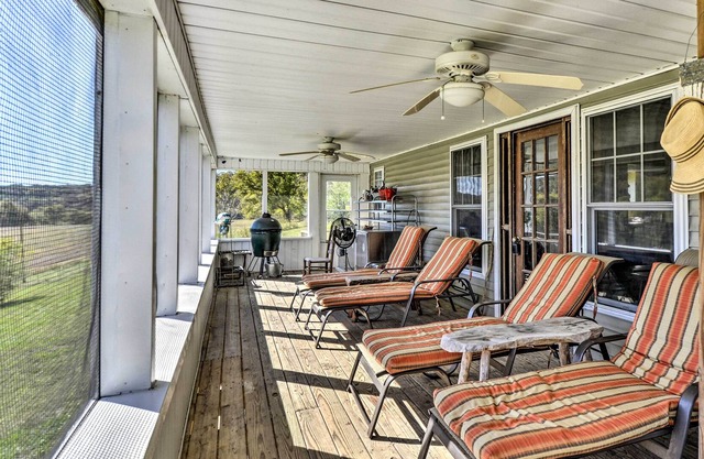 NEW! Cabin on Shoal Creek, 9 Mi. to Crockett Park!