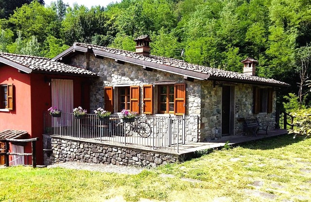New! Charming Restored Mill, Private Pool, olive grove, walk facilities, river.