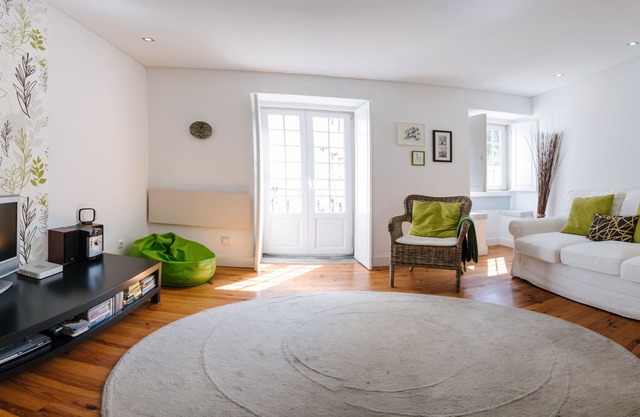 New comfortable and charming apartment in historic Alfama.