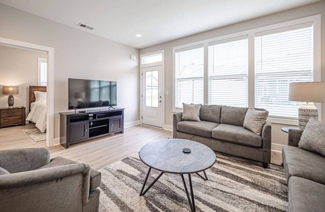 New Construction, New Furnishings, Luxury Unit