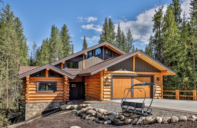 New creek side chateau guest suite! Booking for summer NOW! With hot tub!