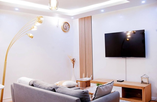 NEW DUPLEX APARTMENT IN THE HEART OF VALLON CLOSE TO RUE DES JARDINS, ABIDJAN