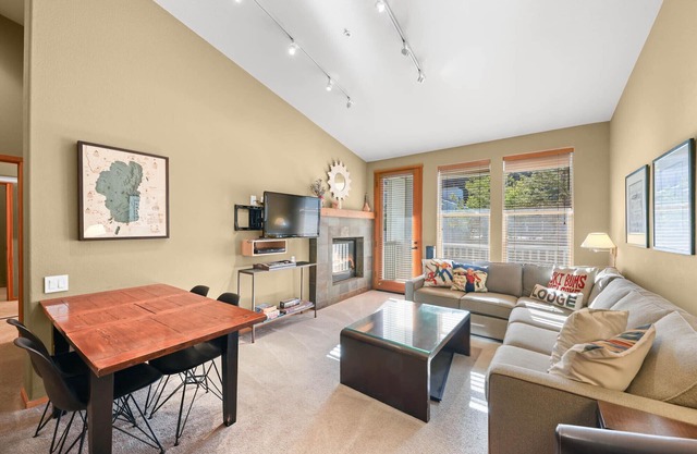 New Family-Friendly 2BDM w/AC Bike in/out 804
