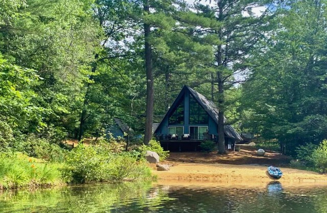 NEW Family friendly Ski Chalet/Shop/Relax/Cozy