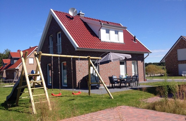 NEW Ferienhaus Strandgut Thülsfelder Dam near the lake with bathing beach WLAN