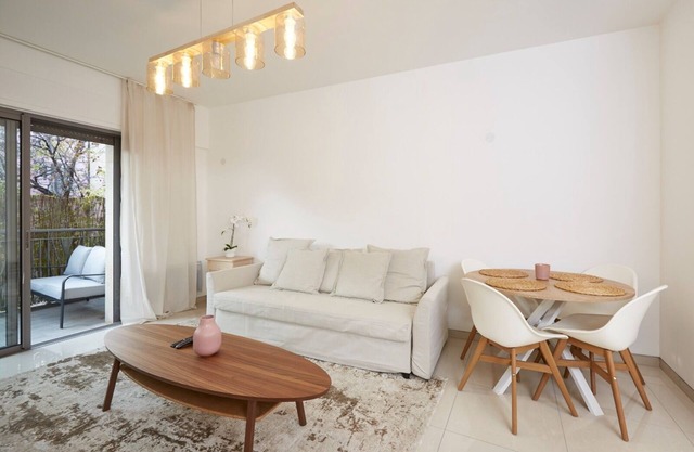 -New Flat Haneviim Street-