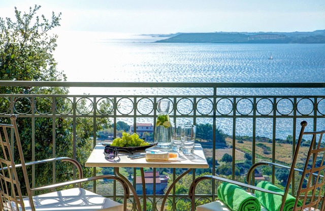 *NEW FOR 2016 * Affortable stylish apartment in prime location