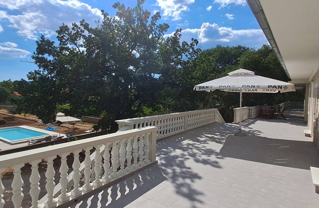 NEW Holliday Apartment A2+2, Family house, garden pool, terase, wi-fi