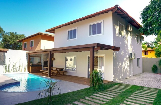 NEW HOUSE WITH ALL COMFORT AND REQUIRES 450 M FROM THE CENTER