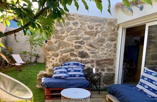 New house with garden 5 min from Canido beach
